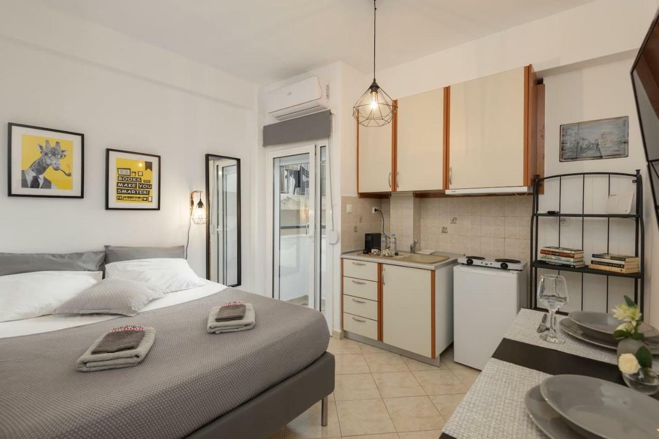 Central Studio! Fiber Wifi, Ac, Private, Self Check-In! เทสซาโลนิกิ ภายนอก รูปภาพ